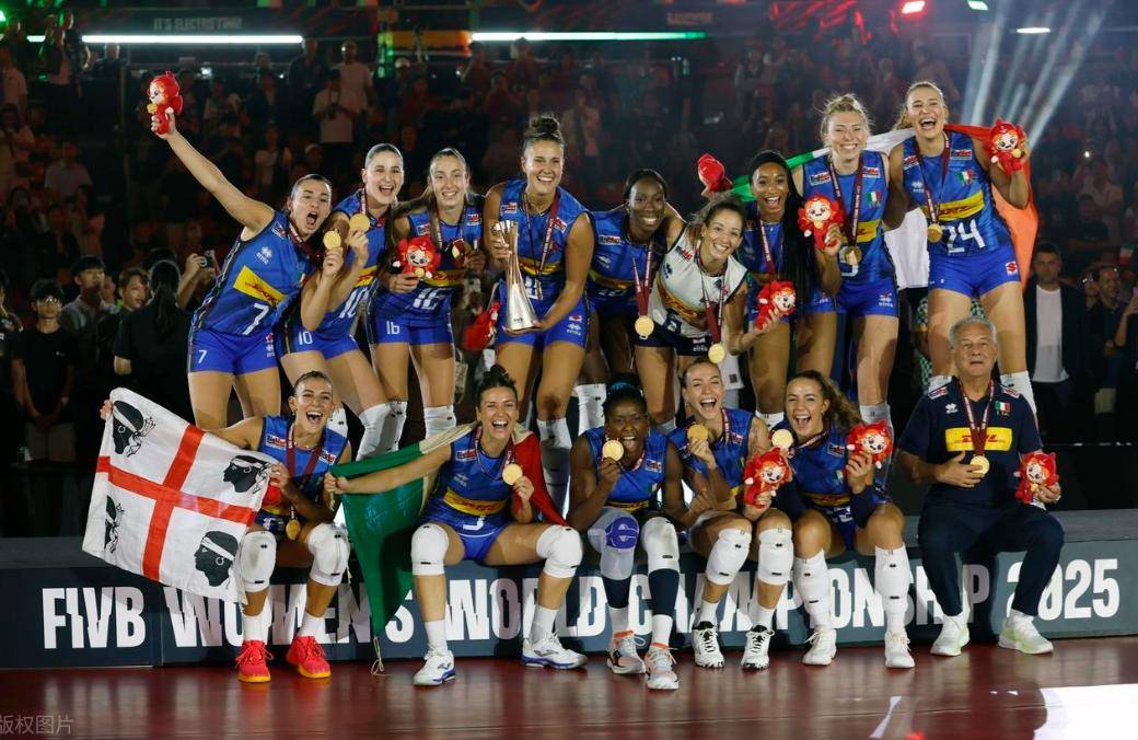 甘冈赢得惊险胜利,反超对手 甘冈赢得惊险胜利,反超对手