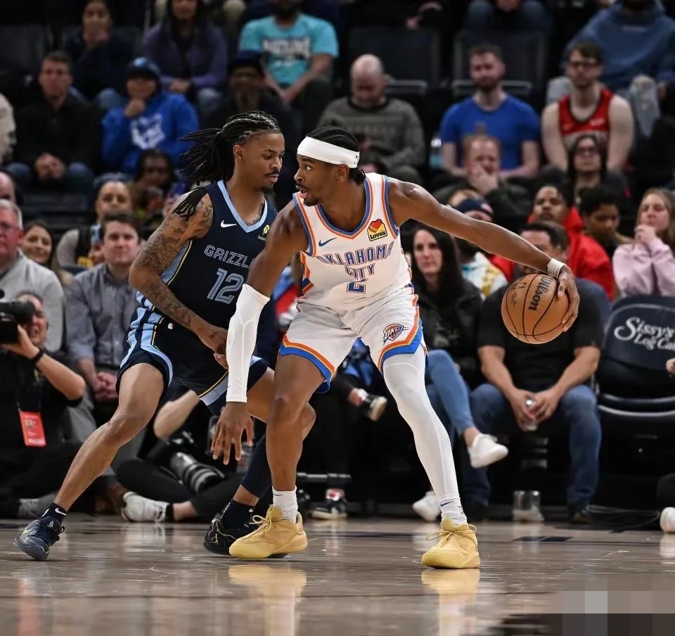 灰熊逆转雷霆,贝弗利送出助攻 灰熊逆转雷霆,贝弗利送出助攻