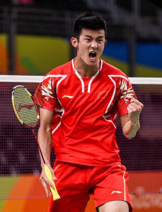 泰国羽毛球队强势英格兰羽毛球队，谌龙统治全场的简单介绍