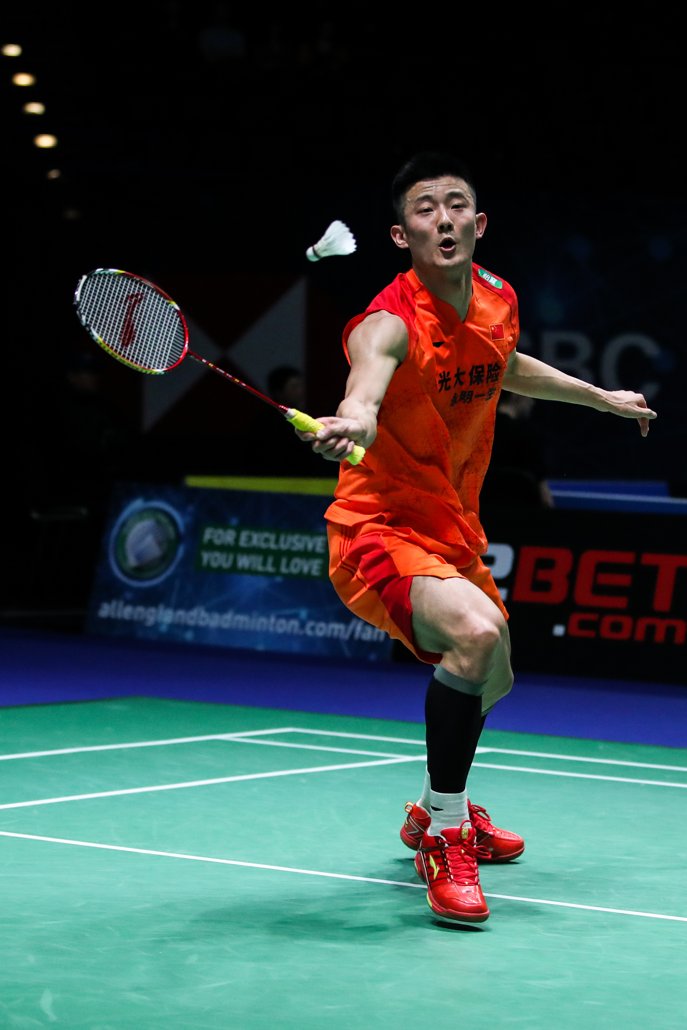 泰国羽毛球队强势英格兰羽毛球队，谌龙统治全场的简单介绍