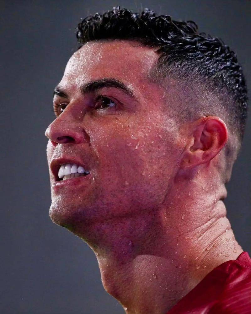 西班牙绝地反击那不勒斯,C罗打破历史纪录 西班牙绝地反击那不勒斯,C罗打破历史纪录