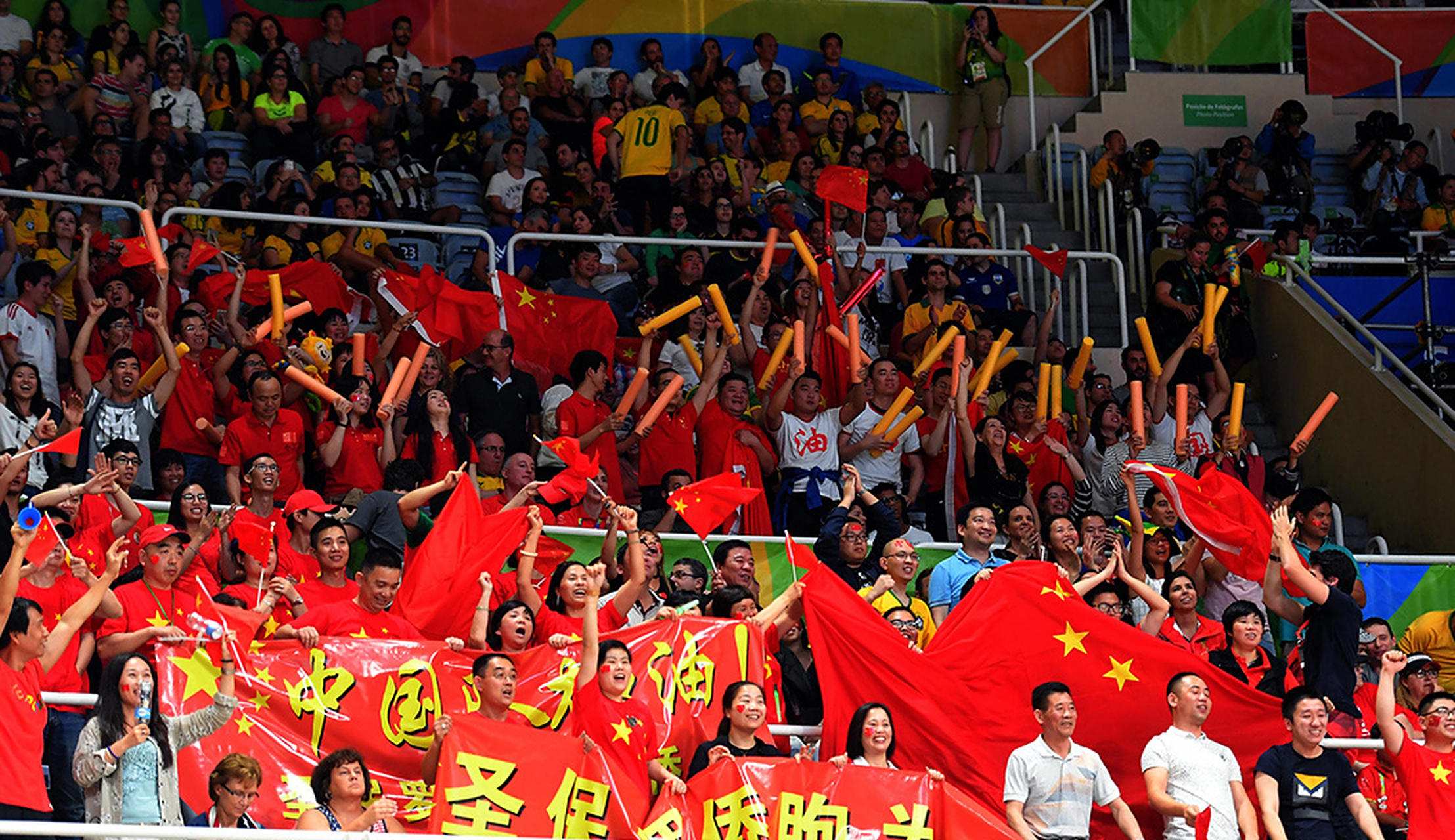 中国队逆转丹麦队，黄鸭组合带队取胜