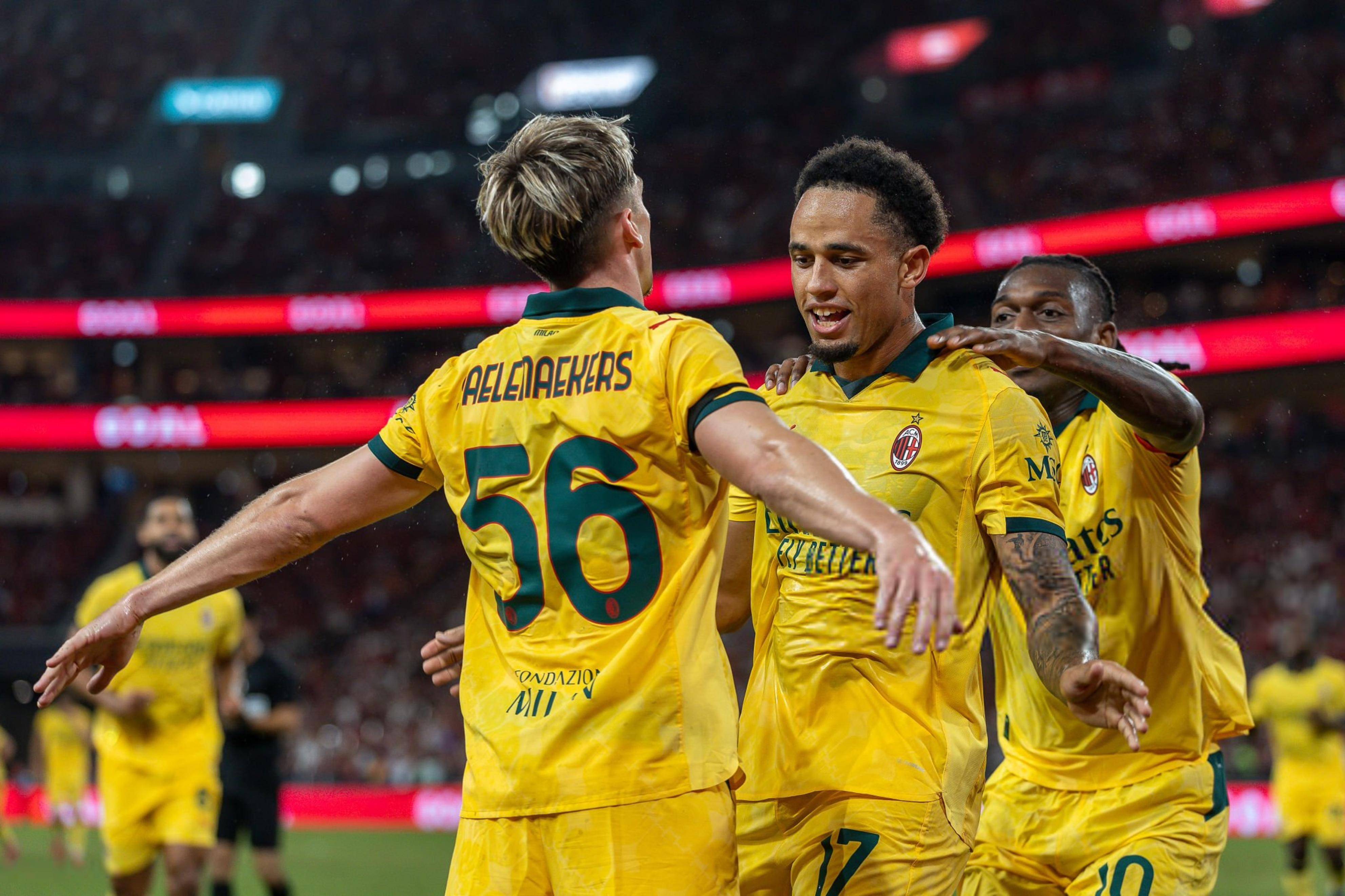 高强比赛日：AC米兰大胜巴塞，巴黎中场压哨破门的简单介绍