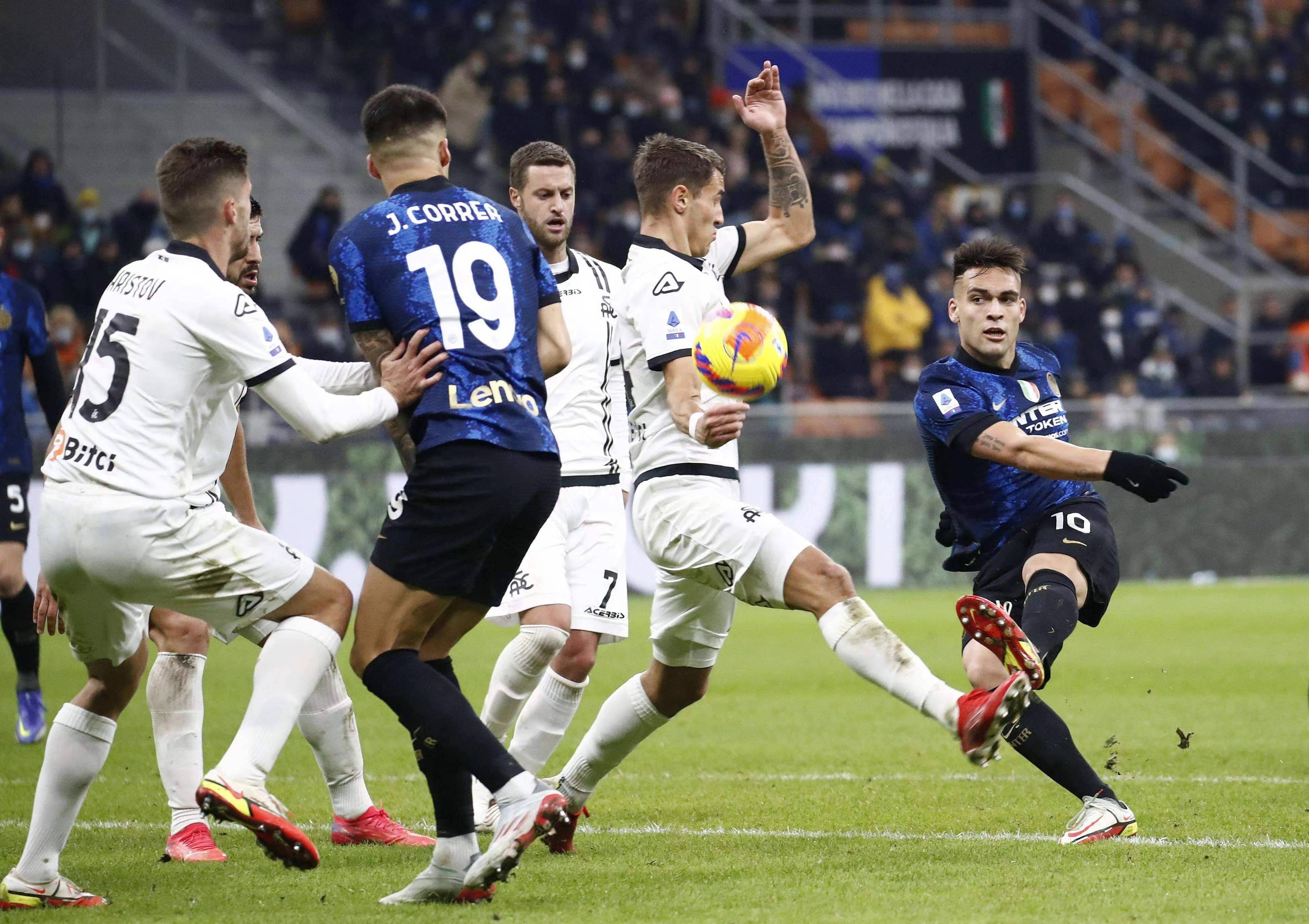 亚特兰大客场大胜,豪取连胜赛点的简单介绍 亚特兰大客场大胜,豪取连胜赛点的简单介绍