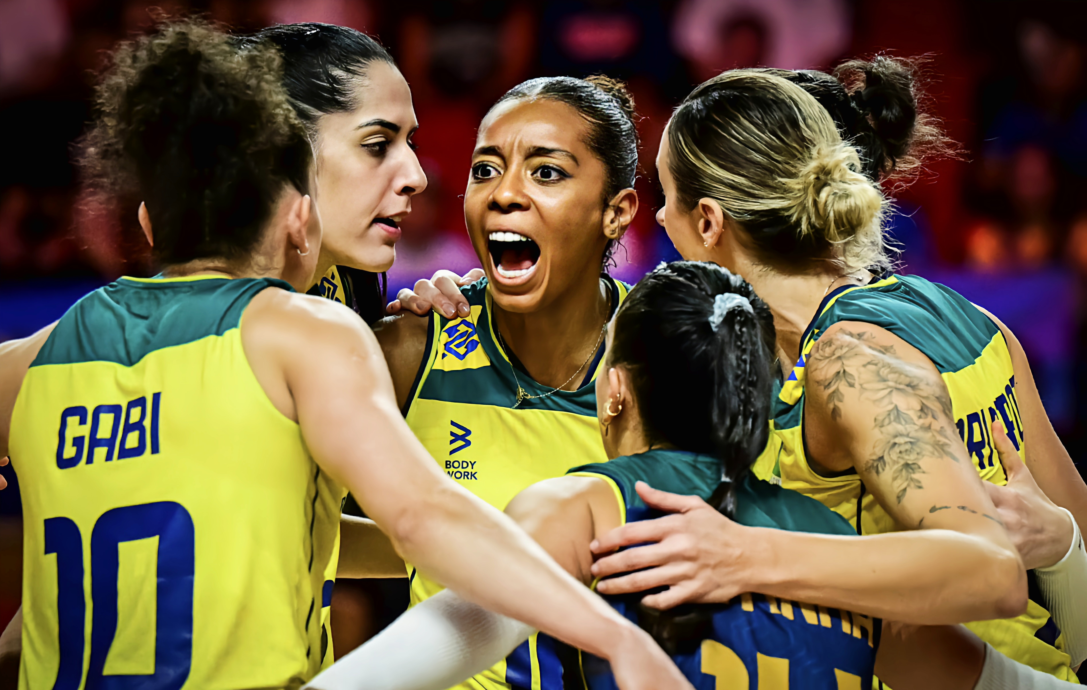 巴西女子排球出色发挥，夺得冠军