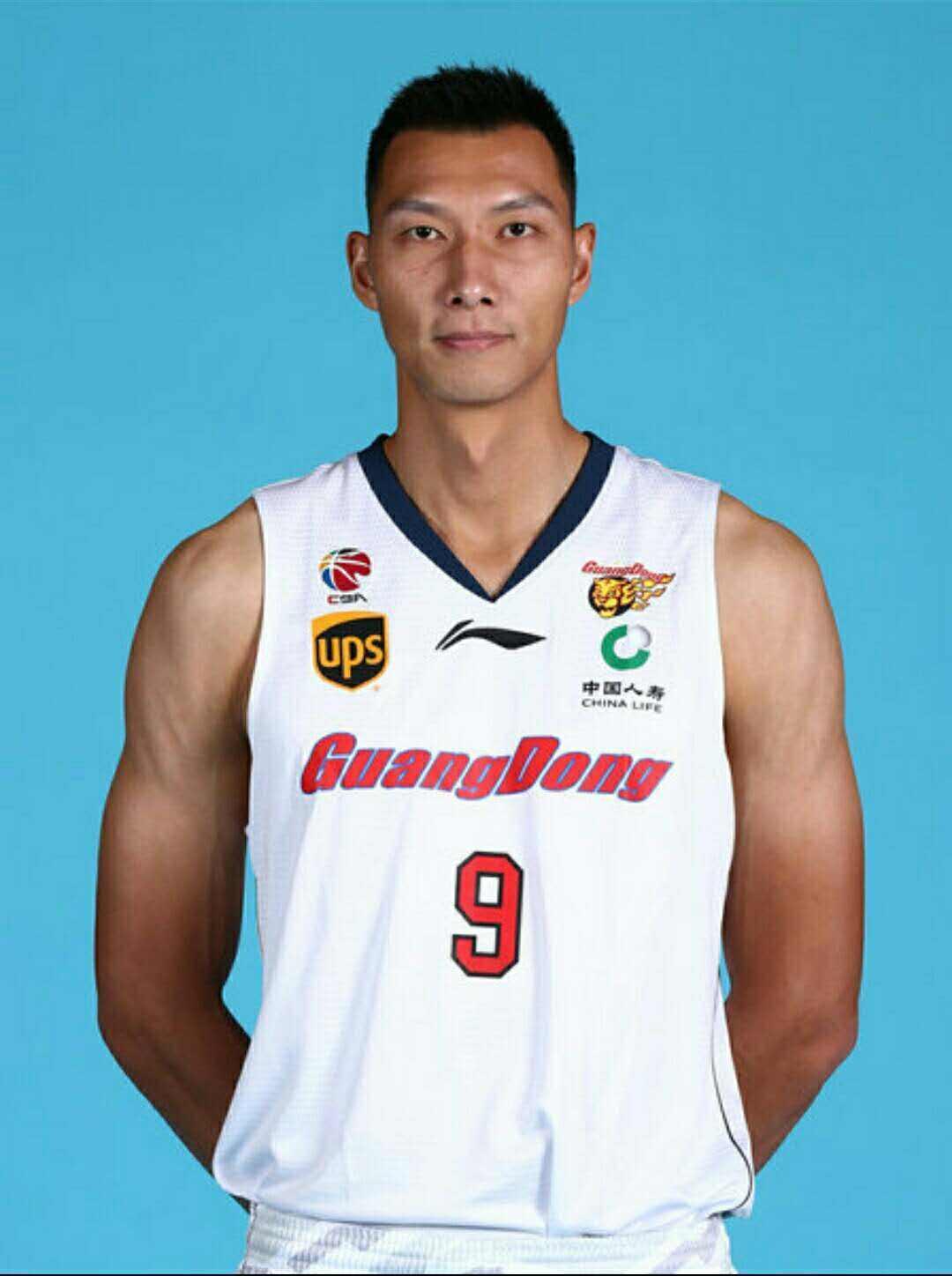 关于快船鏖战灰熊,易建联高光表现的信息 关于快船鏖战灰熊,易建联高光表现的信息