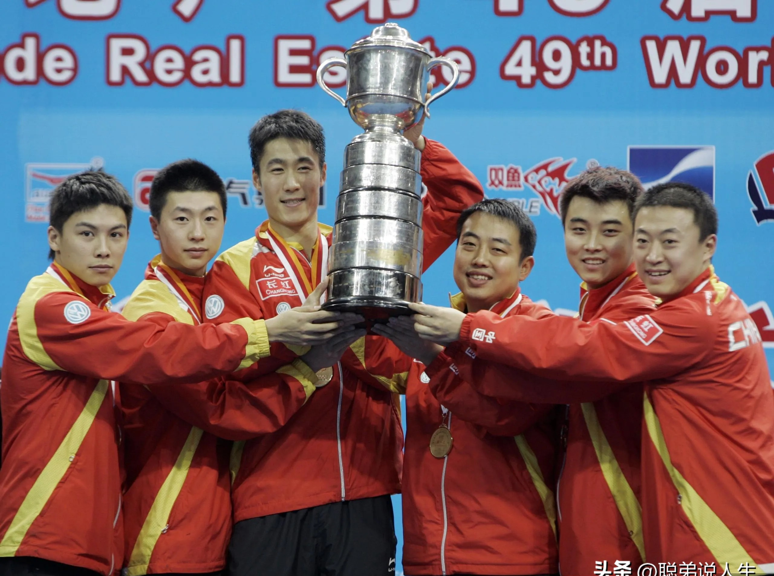 关于中国乒乓球队强势英国乒乓球队，马龙统治全场的信息