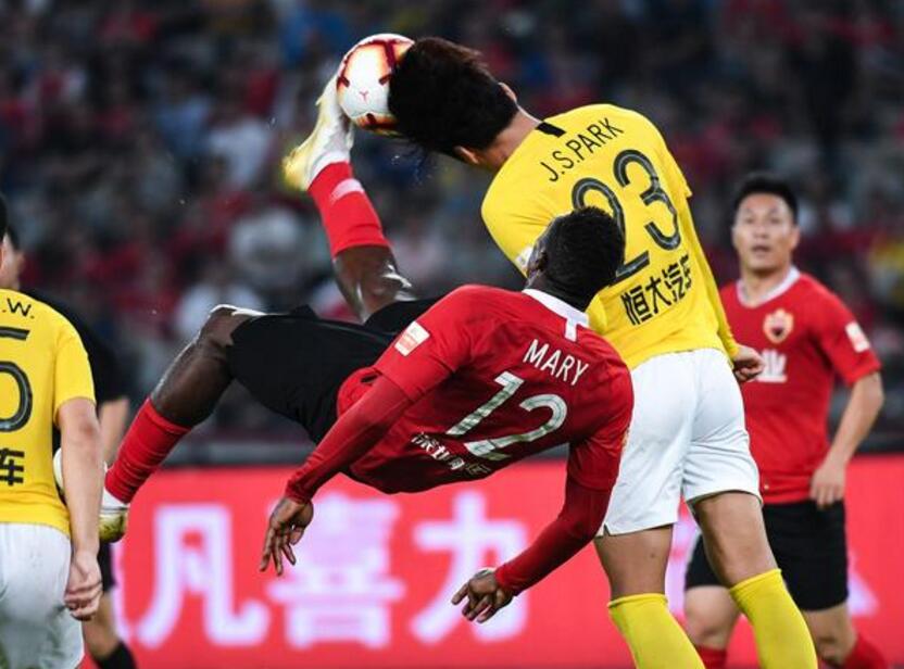 广州富力主场力擒深圳佳兆业，赢得关键胜利的简单介绍