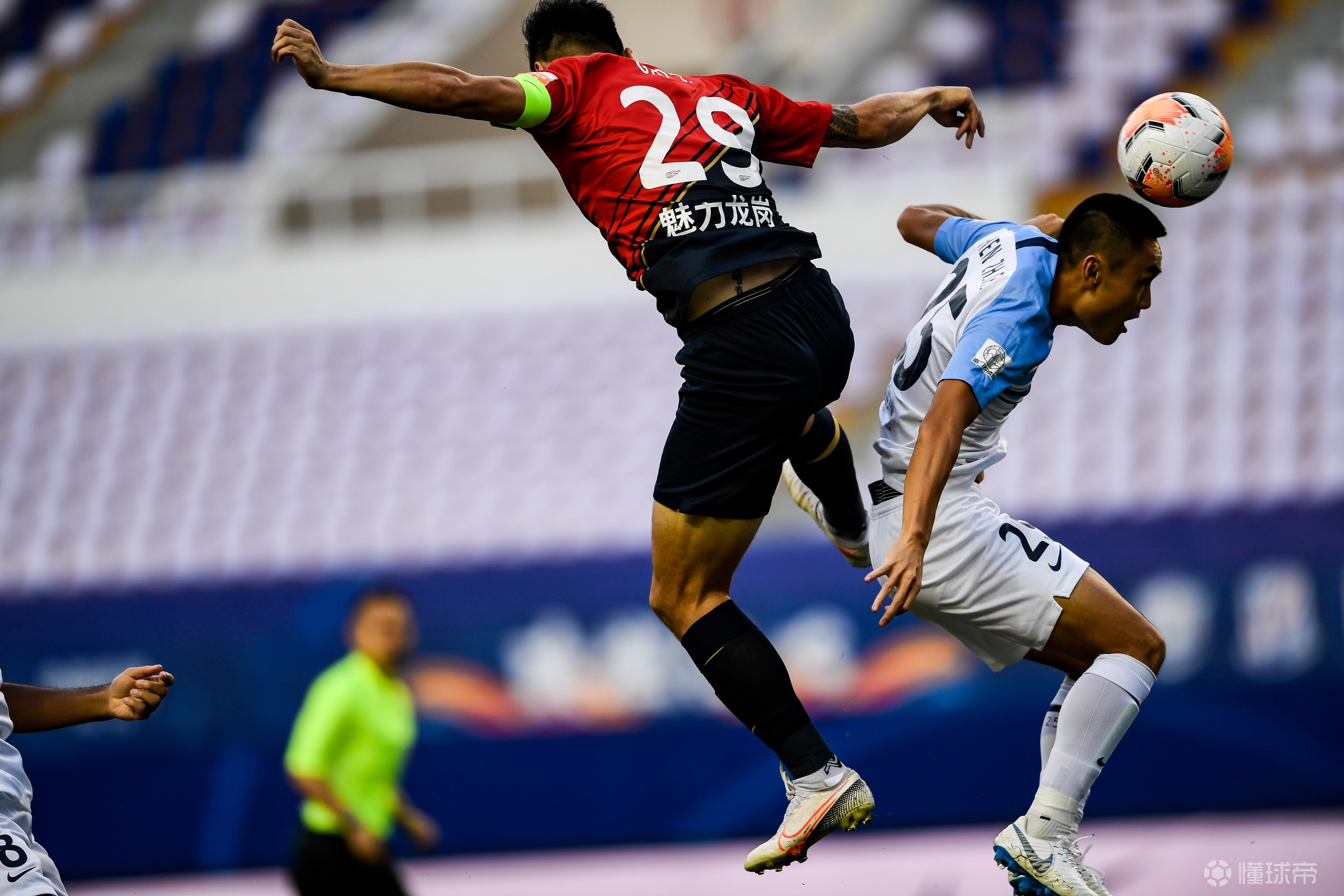 广州富力主场力擒深圳佳兆业，赢得关键胜利的简单介绍