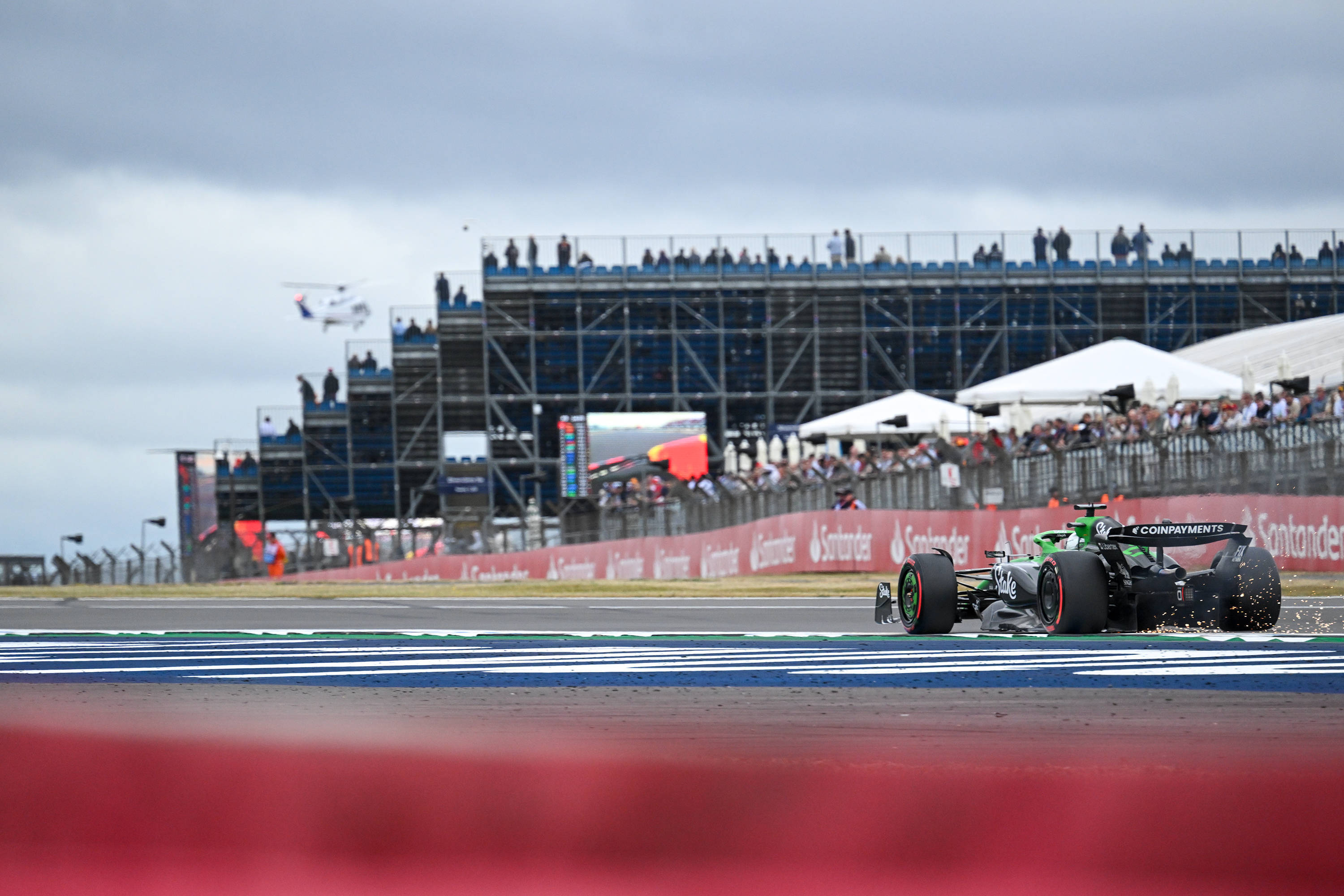 索伯车队碾压梅赛德斯，皮亚斯特里刷新纪录的简单介绍