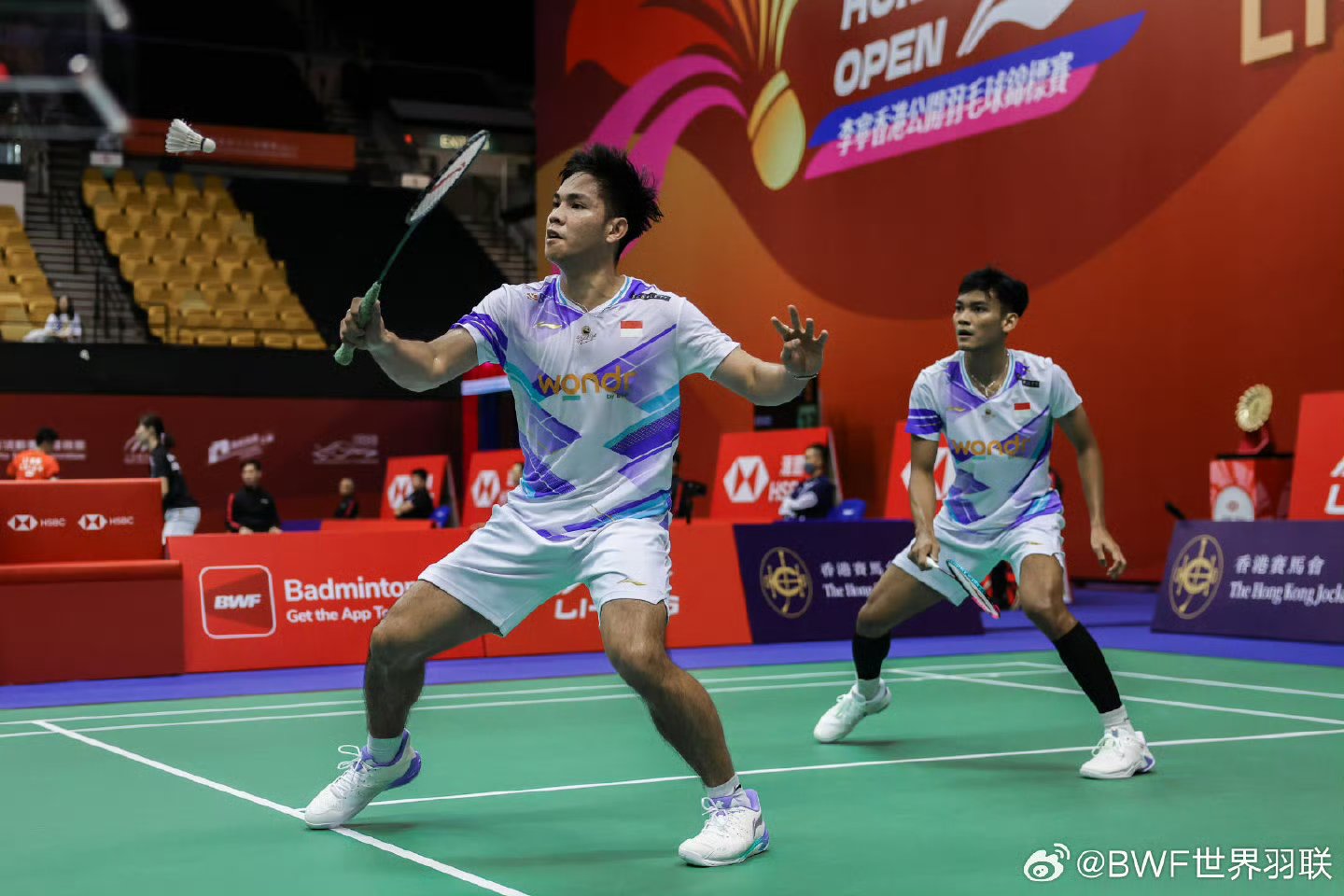 包含丹麦羽毛球队绝杀印尼羽毛球队，陶菲克三分雨点燃全场的词条