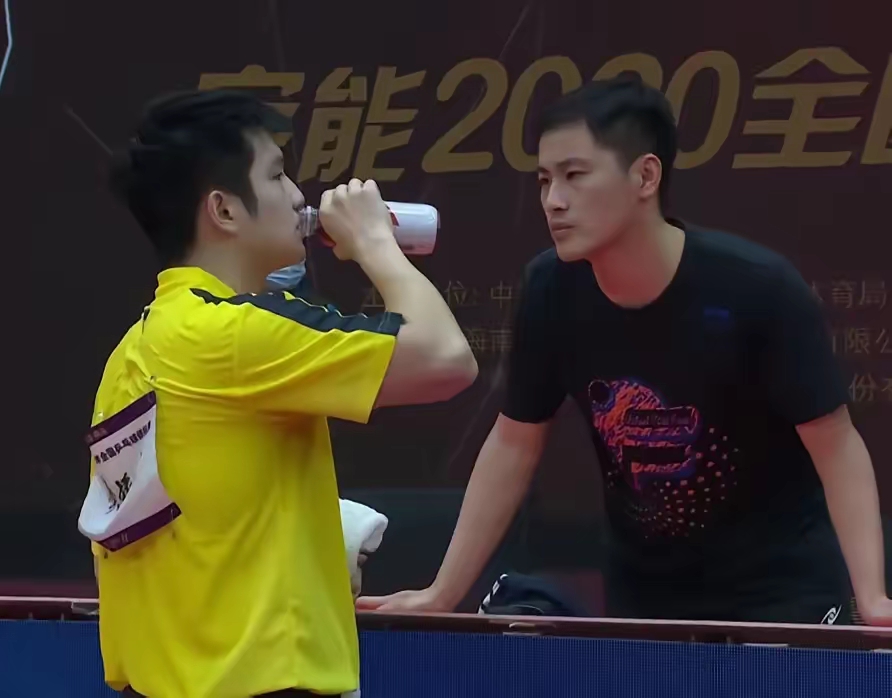 英国乒乓球队险胜瑞典乒乓球队，马龙关键制胜的简单介绍