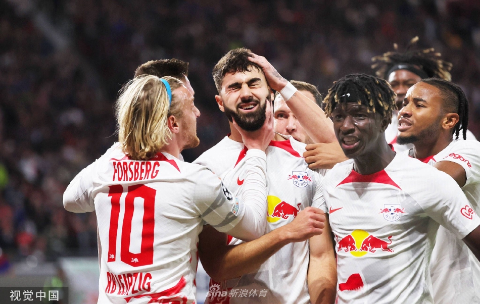 包含勒沃库森鏖战皇马，恩昆库绝境逆转的词条