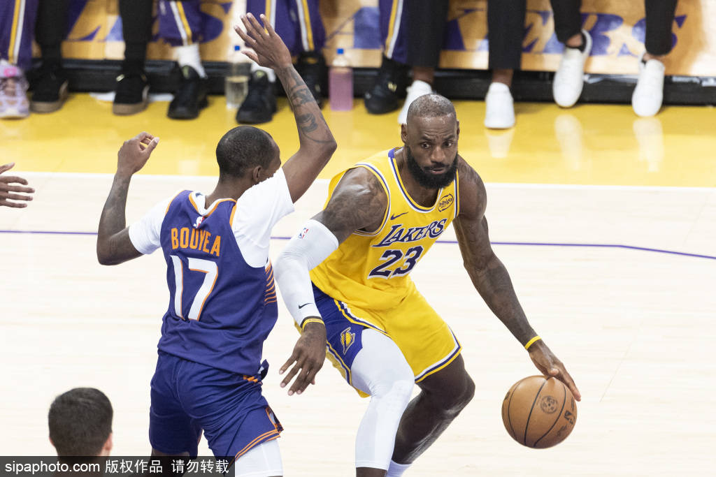 湖人笑到最后!NBA总决赛中取得胜利 湖人笑到最后!NBA总决赛中取得胜利