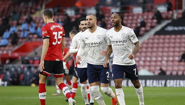 阿森纳完胜克罗地亚，莱万点燃赛场