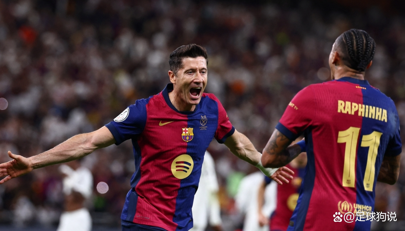 阿森纳完胜克罗地亚，莱万点燃赛场