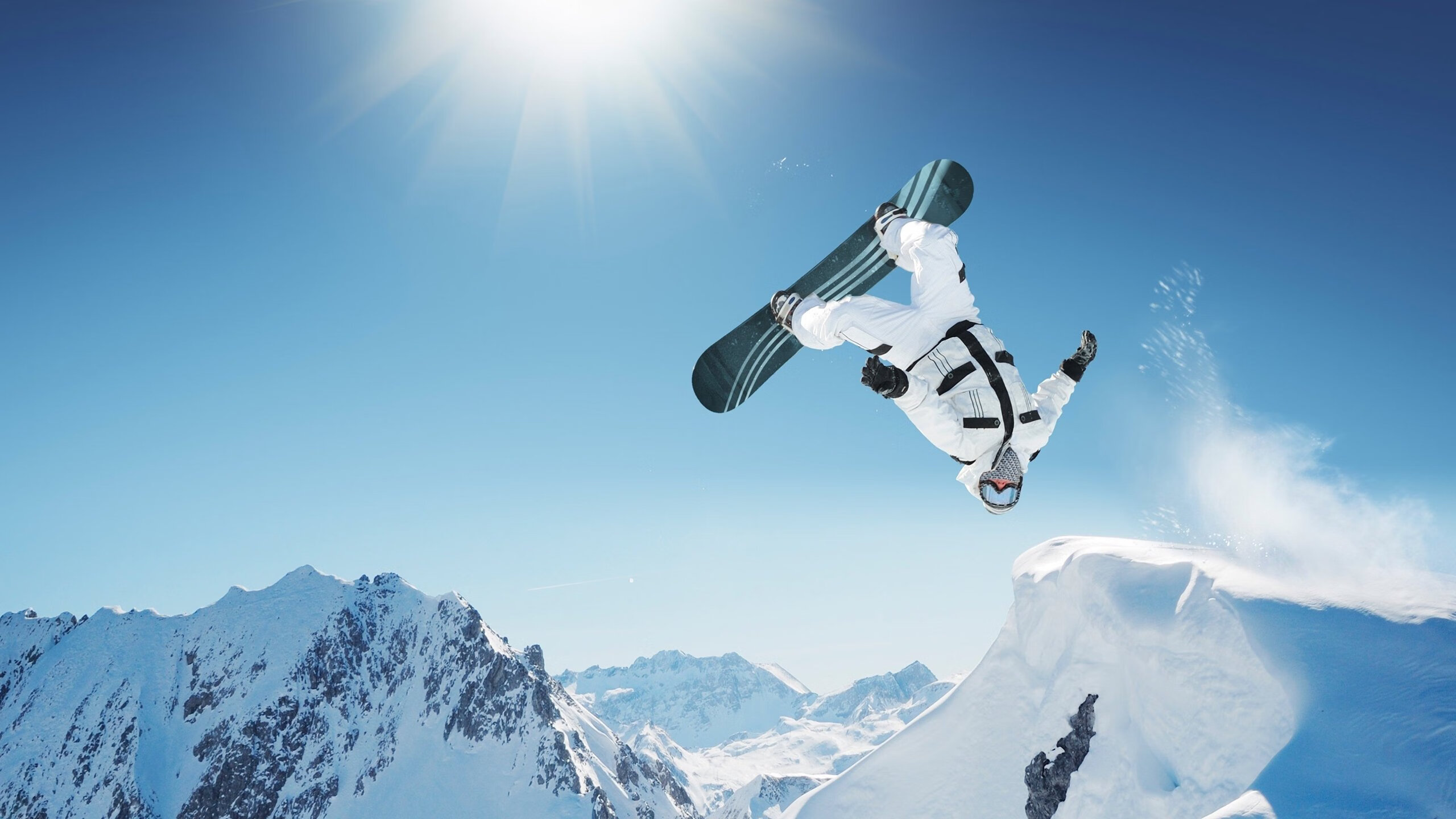 克莱·汤普森展现巨星价值，广厦队终结火箭连胜势头